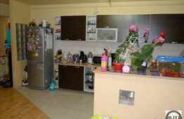 Vanzare 2 camere, 58 mp plus 15 mp balcon, zona Florilor