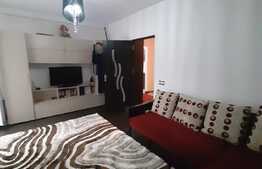 Apartament decomandat de 58 mp utili, parcare, zona Porii