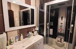 Apartament decomandat de 58 mp utili, parcare, zona Porii