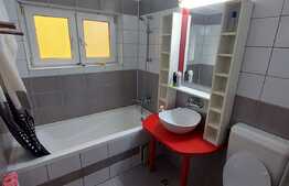 Apartament 3 camere, 2 balcoane, parcare, etaj intermediar
