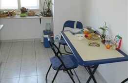 Vanzare 3 camere decomandate, 80 mp utili, loc parcare, zona Kaufland!