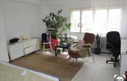 Vanzare 3 camere decomandate, 80 mp utili, loc parcare, zona Kaufland!