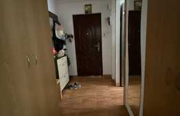 Apartament 3 camere, semidecomandat, zona Hermes!
