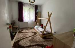 Apartament 3 camere, semidecomandat, zona Hermes!