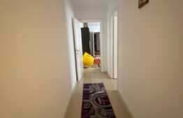 Apartament 3 camere, semidecomandat, zona Hermes!