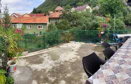 Apartament 3 camere, zona linisita, cartier Schei
