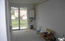 De vanzare 1 camera, 31 mp, decomandat, zona strazii Eroilor! Semifinisat!