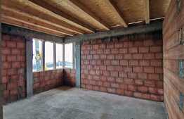 De vanzare casa 120 mp utili, 675 mp teren, utilitati, Corusu!