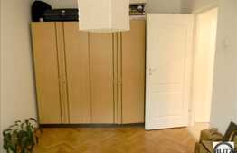 Apartament de vanzare4 camere, 85 mp, zona Donath. Boxa inclusa!