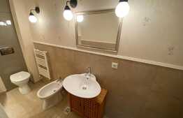 Apartament de 3 camere, 78 mp, zona Tractorul 