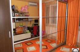 1 camera de vanzare, 39 mp utili, zona strazii Vanatorului, cu boxa si parcare