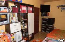 1 camera de vanzare, 39 mp utili, zona strazii Vanatorului, cu boxa si parcare