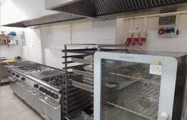 Bistro la cheie, cu terasa, 215 mp, in cladire office, Centru