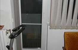 Vanzare apartament 2 camere, 43 mp utili, zona Hateg