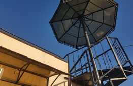 Vila cu arhitectura unica, 230 mp, 800 mp teren, Sannicoara