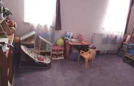 Apartament cu 3 camere decomandate, parcare, zona strazii Cetatii
