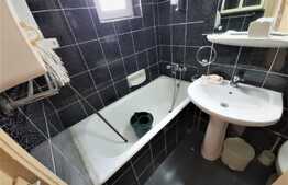 3 camere decomandate, 62 mp, zona Piata Flora, cartier Manastur