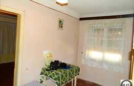 De vanzare 1 camera in zona strazii Bucuresti, cu parcare