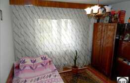 3 camere de vanzare, 67 mp utili, zona strazii Anina, 2 boxe subsol si parcare