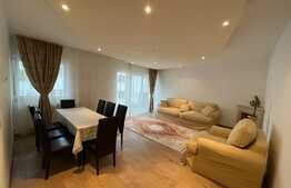 Apartament de 4 camere, decomandat, 125 mp, parcare, zona Vivo