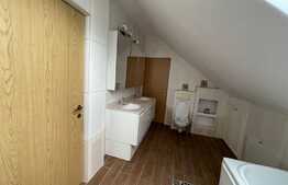 Apartament de 4 camere, decomandat, 125 mp, parcare, zona Vivo