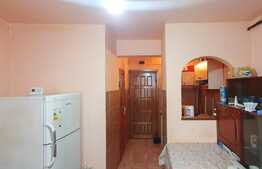 Garsoniera 21 mp, etaj intermediar, zona strazii Plevnei