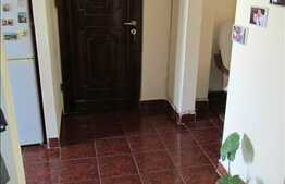 3 camere, 65 mp, decomandat, zona strazii Lacul Rosu