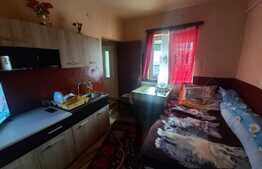 Apartament 2 camere la casa cu curte de 40mp