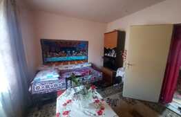 Apartament 2 camere la casa cu curte de 40mp