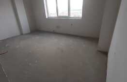 Apartament 3 camere, 53 mp, balcon, zona strazii Teilor!