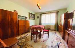 Apartament cu 3 camere, decomandat, 90 mp, parcare, zona Piata Avram Iancu