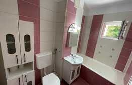 Apartament de 2 camere, decomandat, 50mp, parcare, zona McDonald's