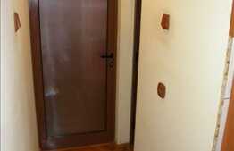 Vanzare 2 camere decomandate, zona Billa. Boxa, garaj si loc de parcare incluse!