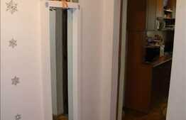 Vanzare 2 camere decomandate, zona Billa. Boxa, garaj si loc de parcare incluse!