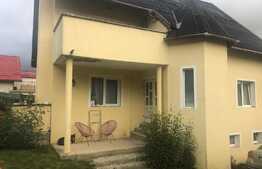 Casa spatioasa 240mp, teren 1800mp, situata la 15 km de Brasov