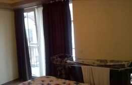 Vanzare mansarda inalta cu 1 camera, 45 mp, balcon, zona Florilor! Parcare!