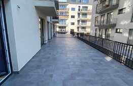 Apartament 2 camere, 45 mp, semidecomandat, terasă 40 mp, zona străzii Nicolae Steinhardt 