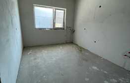 Casa cuplata de vanzare, 120 mp, 245 teren, zona linistita de case, Avram Iancu 