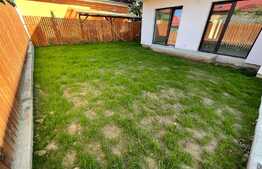 Casa cuplata de vanzare, 120 mp, 245 teren, zona linistita de case, Avram Iancu 