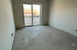 Casa cuplata de vanzare, 120 mp, 245 teren, zona linistita de case, Avram Iancu 