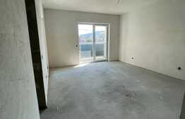 Casa cuplata de vanzare, 120 mp, 245 teren, zona linistita de case, Avram Iancu 