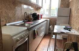 Apartament 3 camere, 60 mp, parcare, A.C, terasa, zona strazii Horea