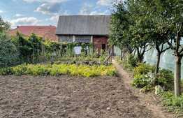 Casa individuala de vanzare, 4 camere, 160 mp, 1700 teren, Vlaha 