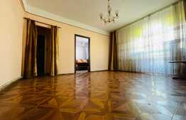 Apartament de vanzare, 2 camere, etaj intermediar, zona strazii Horea 