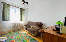 Apartament de 3 camere, 65 mp, AC, zona Profi