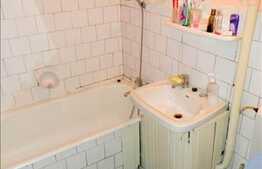 Vanzare apartament 3 camere decomandate, 66.7 mp, zona Piata Marasti