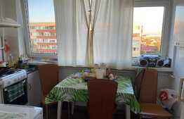 Apartament de 2 camere, decomandat, 50 mp, zona străzii Alexandru Vlahuță