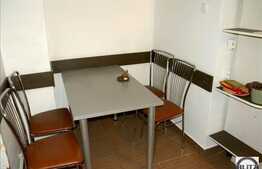 Apartament 3 camere, la 5 minute de Piata Cipariu. AC si loc de parcare!