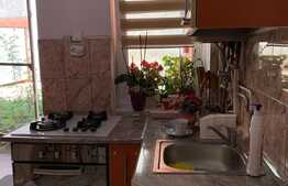 Apartament 2 camere, decomandat, 50 mp, zona strazii Bucuresti