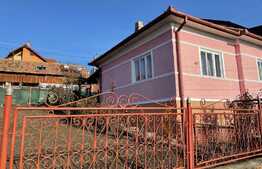 Casa individuala cu teren 442, front de 16 ml, zona Dambul Rotund